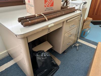 Steelcase desk -- $50 OBO